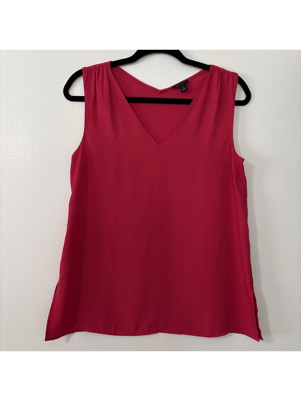 Ann Taylor XS Top Fuschia Pink Deep V Sleeveless Capsule Lagenlook Minimalist